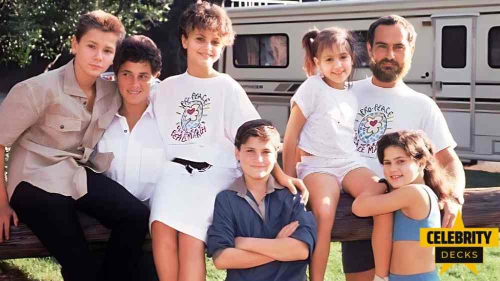 joaquin phoenix family